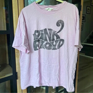 Pink Floyd band tee short sleeve oversized H&M pink graphic tshirt top UO